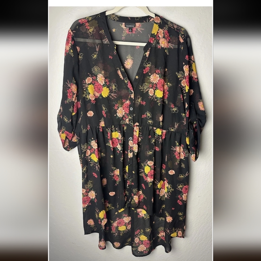 Torrid Black Tunic blouse with Pink, Red and Yellow Floral Print